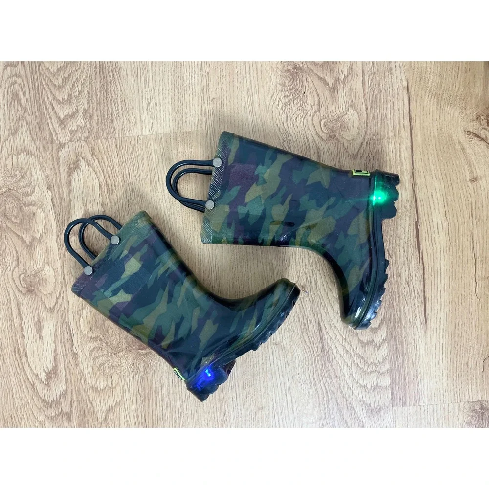 Western Chief Camo Light Up Rain Boots Kids Size 7 Olive Green Camo blue green‎
